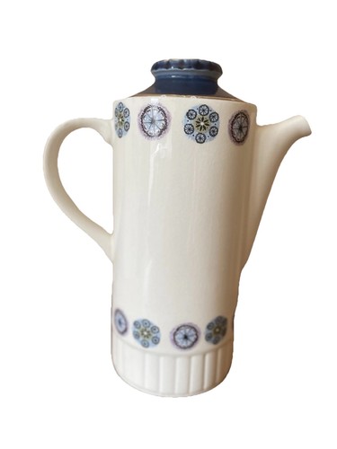 Coffee pot retro style white - pot,
