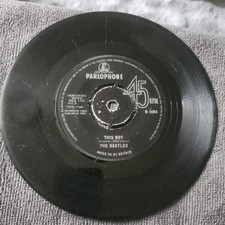 THE BEATLES  1963  UK  45 I WANT TO HOLD YOUR  HAND  SOLID CENTER ORIOLE   