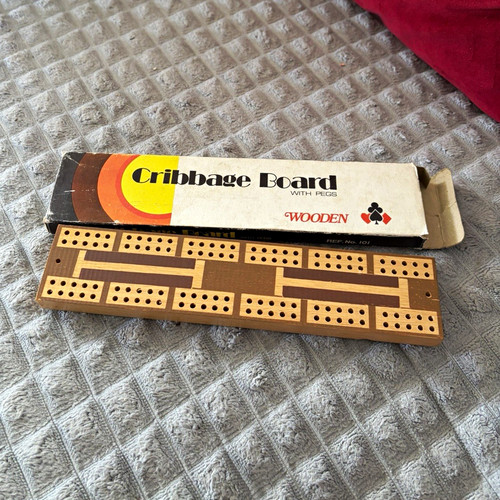 Wooden cribbage board game - wooden,