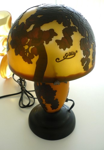 Lovely galle cameo glass - lovely,