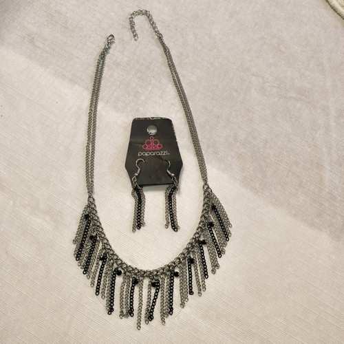 Double chained black and - double,
