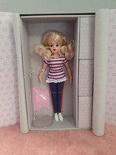 NRFB Gorgeous Sindy