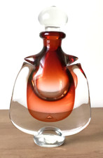 AN 8.5" TALL x 5.25" WIDE