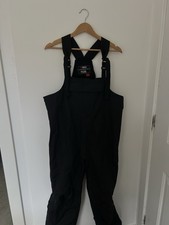 Keela Munro Men's Black