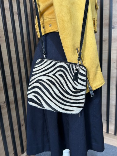 Zebra safari animal print - safari,