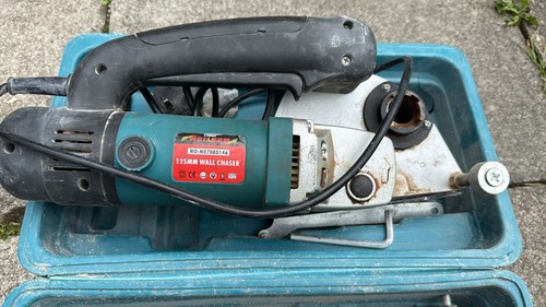 Neilsen 125mm wall chaser - wall,