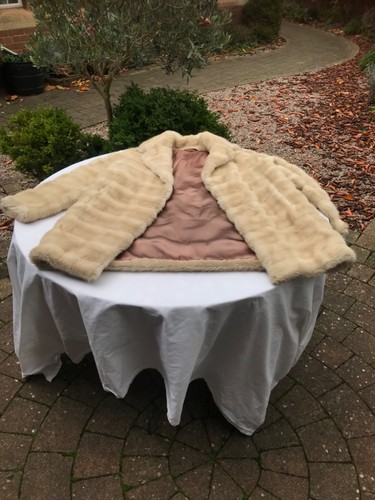 Ladies coat tissavel - ladies,