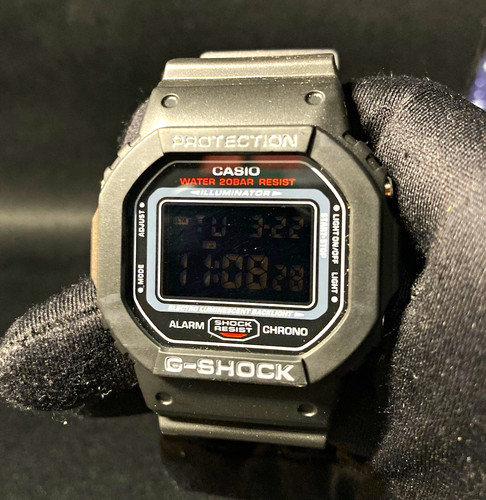 Red and black shock - g,