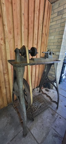 Pedal treadle lathe - treadle,