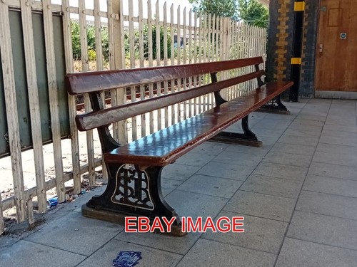 Photo plaistow underground - photo,