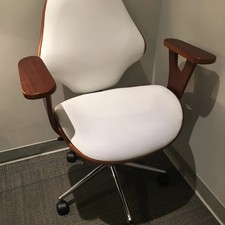 Herman Miller Eames Style White Office Chair  Leather Swivel chair