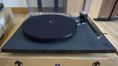 Rega planar with neo - planar, 6