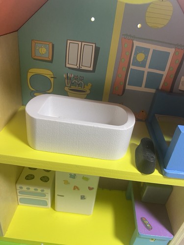 Peppa pig playhouse bathroom - pig,