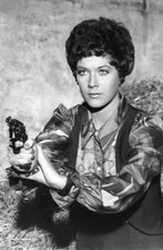 Linda Thorson Unsigned 6" x 4"