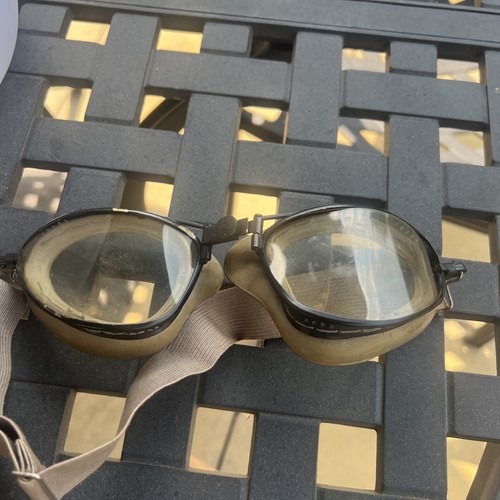 Ww2 pilots goggles - ww2,