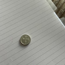 2002 Isle of Man 5p Coin Gaut's Cross Carving Circulated Rare Collectable