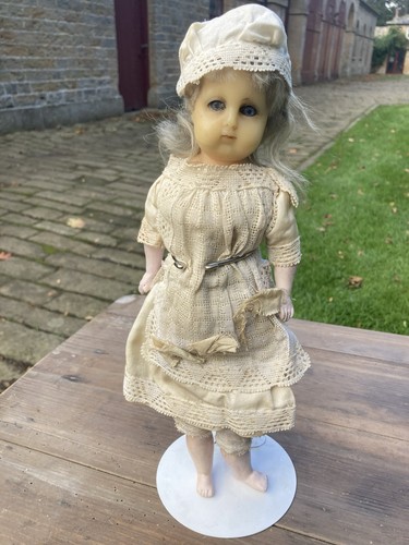 Sweet little victorian - little, wax