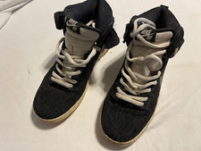 Size 9 - Nike SB Dunk High