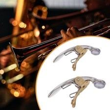 B-flat trumpet spitting valve