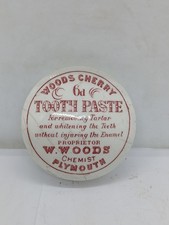 Old Red Print Woods Toothpaste