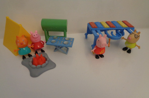 Peppa pig figures - peppa,