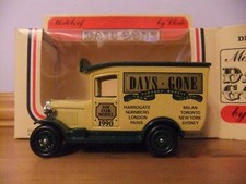 LLEDO DG21 017a 1928 CHEVROLET VAN TOYFAIR 90