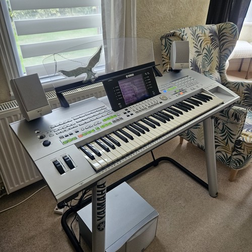 Yamaha tyros keyboard with - yamaha,