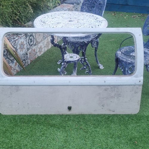Rear door hatch - vw,