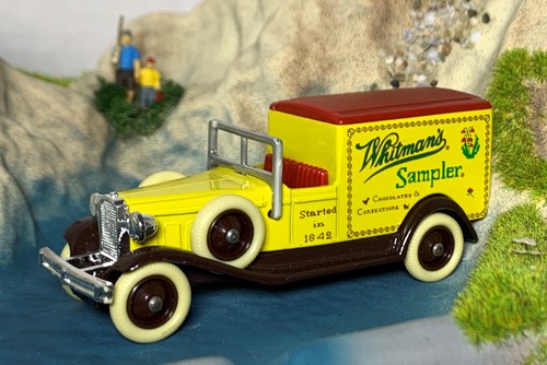 Lledo cars rolls royce ford - rolls,