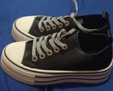 Claudia Ghizzani  Platform