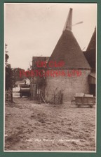 Kent - HOP PICKING, The Oast