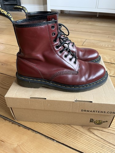 Doc martens size - cherry, red