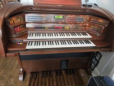 Lowrey organ majesty - organ,
