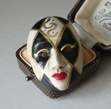 Vintage Italian Venetian Mask Brooch Ceramic Hand Painted Black Gold Harlequin