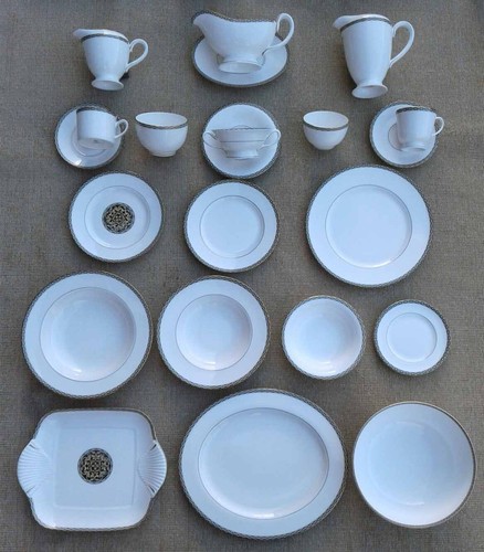 Royal worcester francesca - worcester,