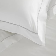 The White Company SAVOY single