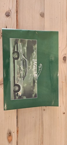 Jaguar rare brochure - xj, 4.2
