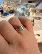 Solid 18ct 750 White Gold 1ct