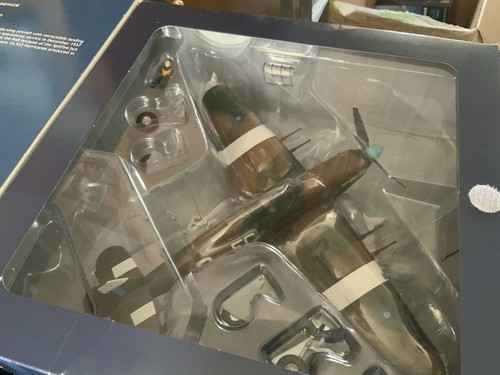 Hobbymaster hawker hurricanes - hobbymaster,