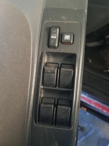 1163123 front window - , control