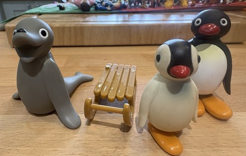 Pingu figures rare - pingu,