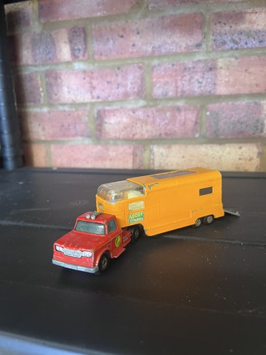 Matchbox articulated horse van - matchbox,