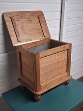 Small Pine/ Raffia Sided