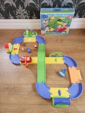 Peppa Pig All Around Peppa's Town Playset Boxed 