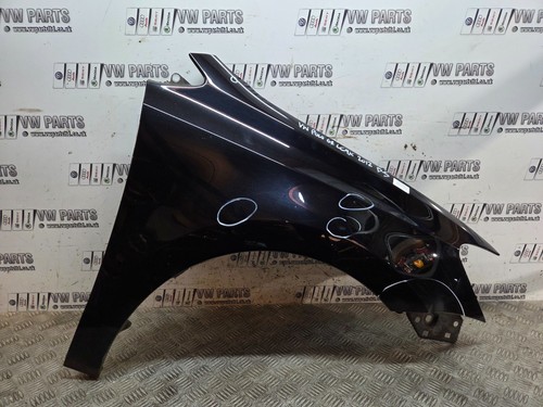 Polo driver side - polo, wing