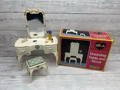 Sindy dressing table - sindy, stool