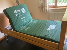 Electric Adjustable Hospital bed Single Rise And Recline feet and back raise