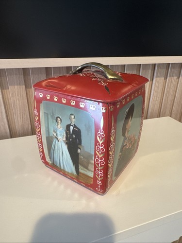 Vintage 1953 queen elizabeth - vintage,