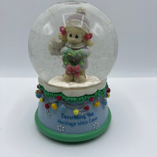Musical snowglobe girl - musical,