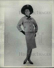 1963 Press Photo Yellow Two
